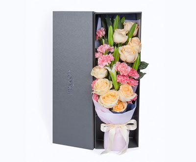 溫馨七夕，香檳玫瑰與百合共譜愛之禮贊